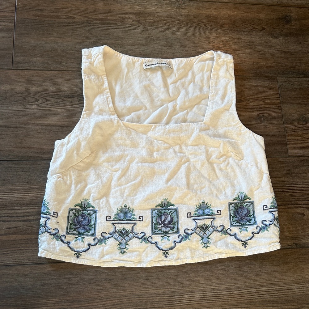 A&F Embroidered White Sleeveless Top